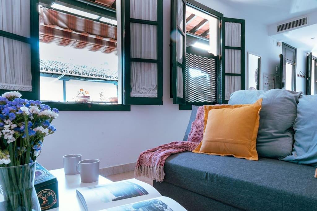 Apartamento Con Encanto En Patio Sevillano Экстерьер фото