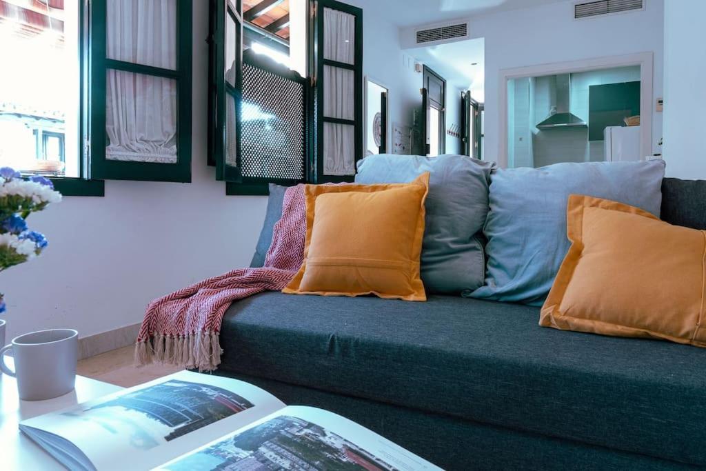 Apartamento Con Encanto En Patio Sevillano Экстерьер фото